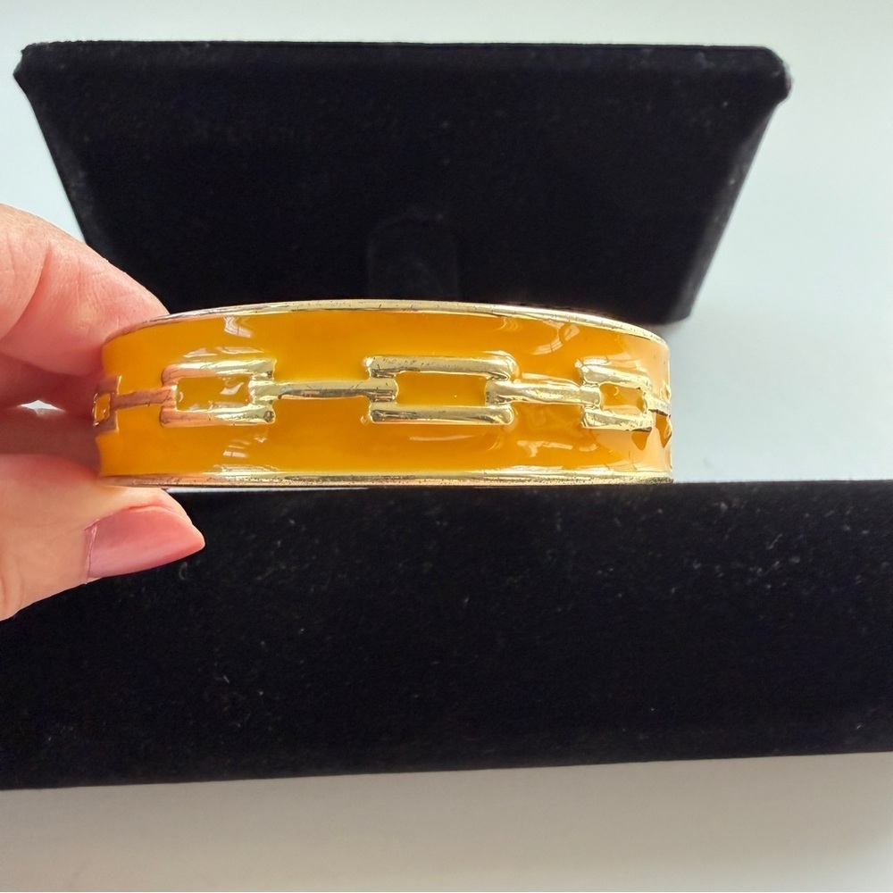 Vintage Yellow/Orange and Goldtone Enamel Hinged Bangle Bracelet .5/8” Wide